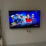Fancy Arena Nationala Apartman *
